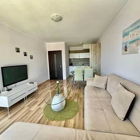 Sunshine Apart-hotel Shkorpilovtsi